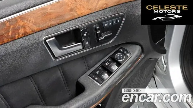 MERCEDES BENZ E-Classe W212 E300 2012 — photo 17 sur 20