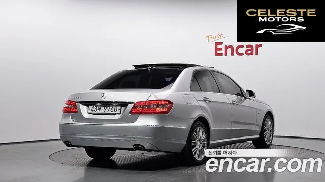 MERCEDES BENZ E-Classe W212 E300 2012 — photo 2 sur 20