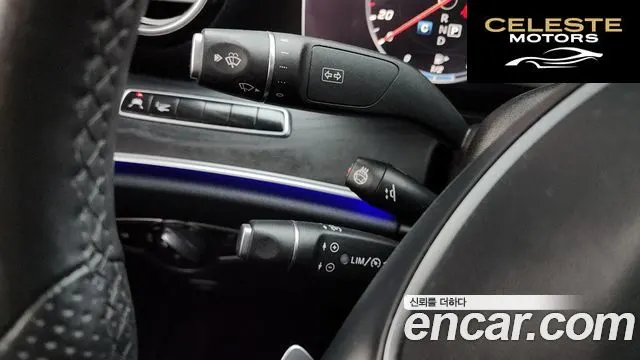 MERCEDES BENZ E-Classe W213 E300 4MATIC Avantgarde 2018 — photo 18 sur 20