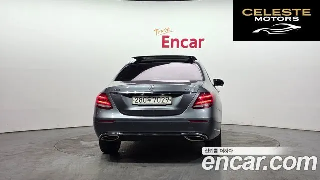 MERCEDES BENZ E-Classe W213 E300 4MATIC Exclusive 2017 — photo 4 sur 20