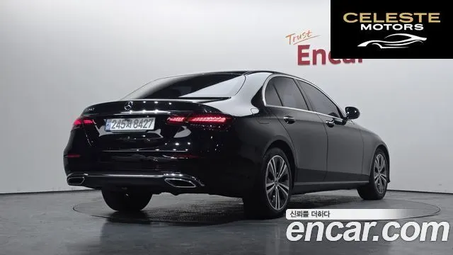 MERCEDES BENZ E-Classe W213 E250 Avantgarde 2021 — photo 2 sur 20