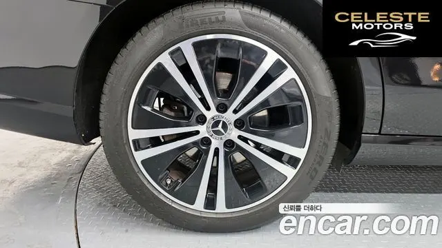 MERCEDES BENZ E-Classe W213 E250 Avantgarde 2021 — photo 5 sur 20