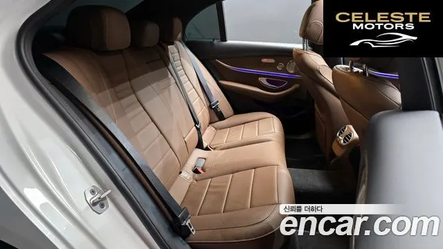 MERCEDES BENZ E-Classe W213 E220d 4MATIC Exclusive 2023 — photo 12 sur 20