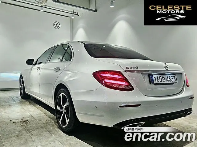 MERCEDES BENZ E-Classe W213 E250 Avantgarde 2020 — photo 2 sur 26