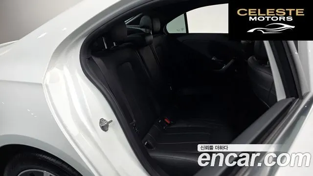 MERCEDES BENZ A-Classe W177 A200d Berline 2021 — photo 11 sur 20