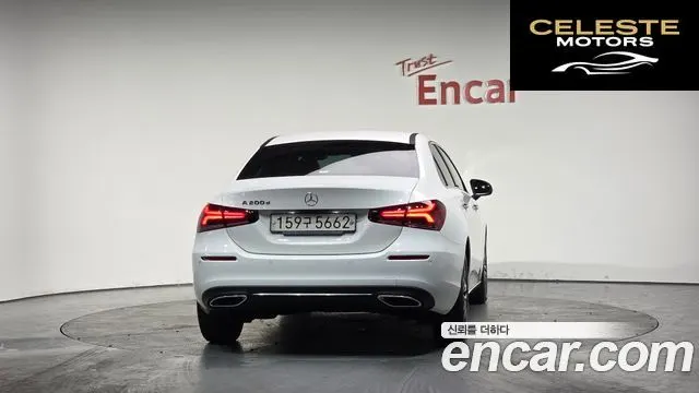 MERCEDES BENZ A-Classe W177 A200d Berline 2021 — photo 4 sur 20