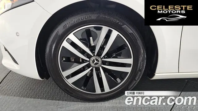 MERCEDES BENZ A-Classe W177 A200d Berline 2021 — photo 5 sur 20