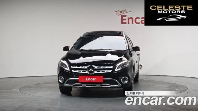 MERCEDES BENZ GLA-Classe X156 GLA220 Premium 2019 — photo 2 sur 20