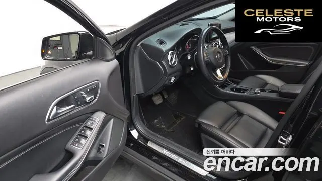 MERCEDES BENZ GLA-Classe X156 GLA220 Premium 2019 — photo 10 sur 20