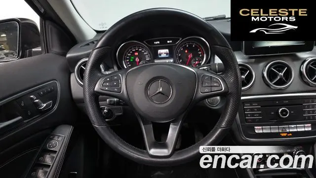 MERCEDES BENZ GLA-Classe X156 GLA220 Premium 2019 — photo 12 sur 20