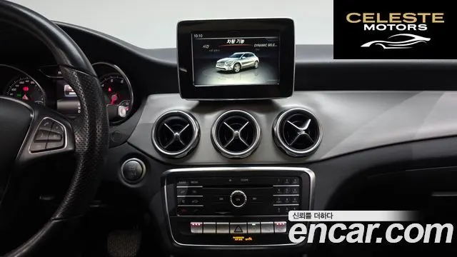 MERCEDES BENZ GLA-Classe X156 GLA220 Premium 2019 — photo 13 sur 20