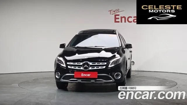 MERCEDES BENZ GLA-Classe X156 GLA220 Premium 2019 — photo 2 sur 20