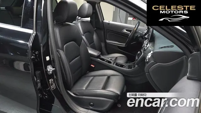 MERCEDES BENZ GLA-Classe X156 GLA220 Premium 2019 — photo 9 sur 20