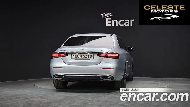 MERCEDES BENZ E-Classe W213 E300e 4MATIC Exclusive 2021 — photo 4 sur 20