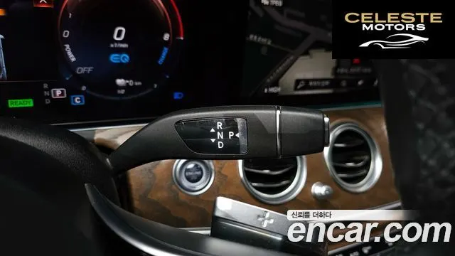 MERCEDES BENZ E-Classe W213 E300e 4MATIC Exclusive 2021 — photo 9 sur 20