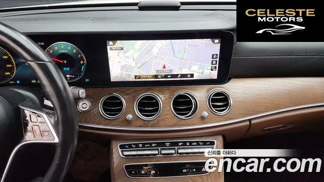 MERCEDES BENZ E-Classe W213 E300e 4MATIC Exclusive 2021 — photo 14 sur 20
