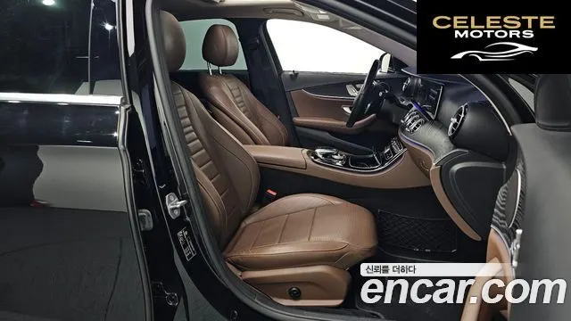 MERCEDES BENZ E-Classe W213 E300 Avantgarde 2017 — photo 10 sur 20