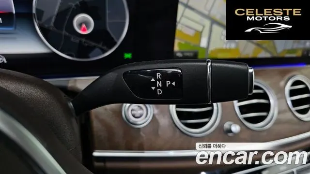 MERCEDES BENZ E-Classe W213 E300 4MATIC Exclusive 2020 — photo 9 sur 20