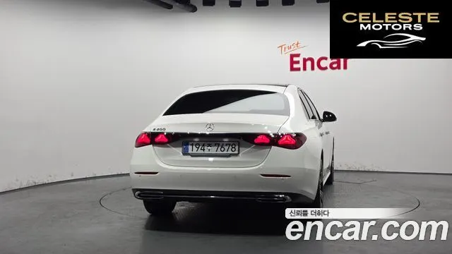 MERCEDES BENZ E-Classe W214 E200 Avantgarde 2025 — photo 4 sur 20