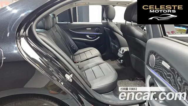 MERCEDES BENZ E-Classe W213 E200 Avantgarde 2018 — photo 12 sur 20