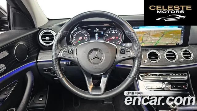 MERCEDES BENZ E-Classe W213 E200 Avantgarde 2018 — photo 13 sur 20