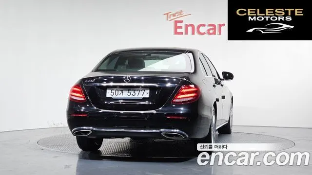 MERCEDES BENZ E-Classe W213 E200 Avantgarde 2018 — photo 4 sur 20