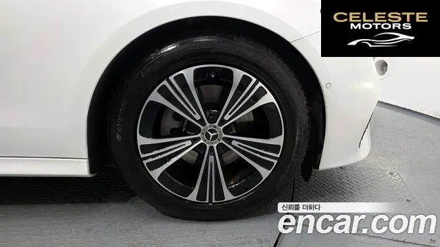 MERCEDES BENZ E-Classe W214 E200 Avantgarde 2025 — photo 5 sur 20