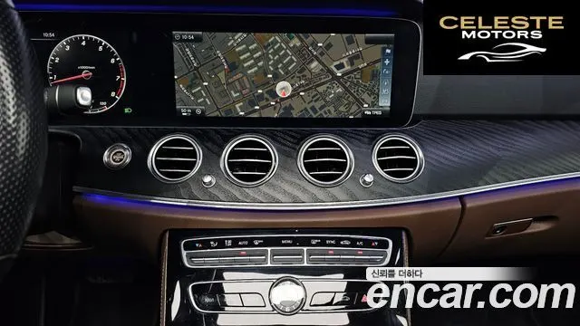MERCEDES BENZ E-Classe W213 E300 Avantgarde 2017 — photo 14 sur 20