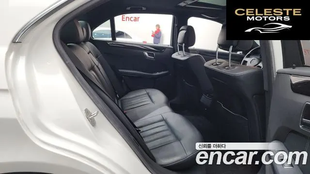 MERCEDES BENZ E-Classe W212 E250 4MATIC Avantgarde 2016 — photo 12 sur 26