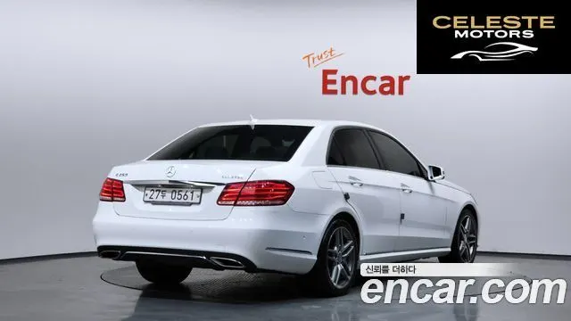 MERCEDES BENZ E-Classe W212 E250 4MATIC Avantgarde 2016 — photo 2 sur 26