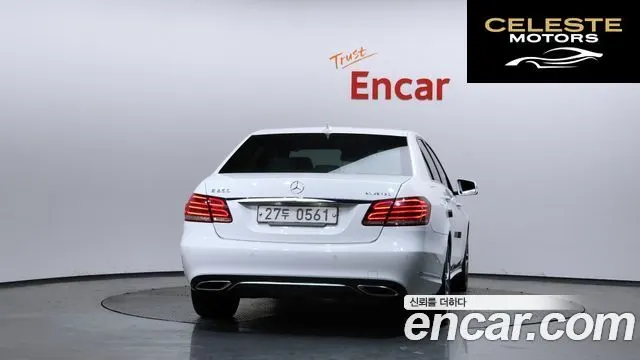 MERCEDES BENZ E-Classe W212 E250 4MATIC Avantgarde 2016 — photo 4 sur 26