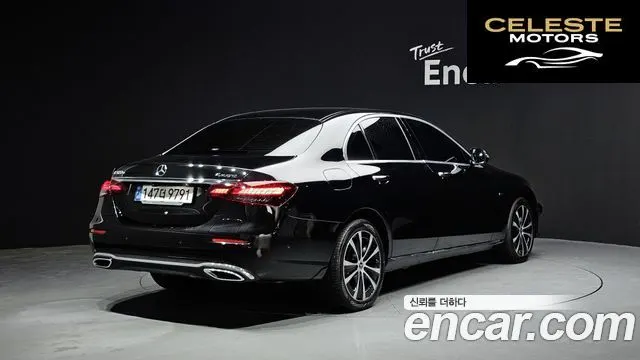 MERCEDES BENZ E-Classe W213 E300e 4MATIC Exclusive 2021 — photo 2 sur 20