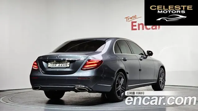 MERCEDES BENZ E-Classe W213 E300 Exclusive 2019 — photo 2 sur 20