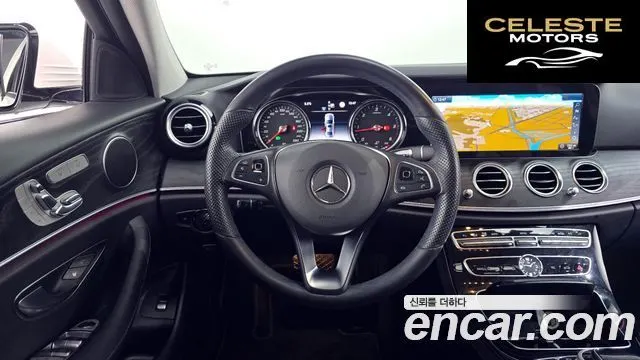 MERCEDES BENZ E-Classe W213 E220d Avantgarde 2017 — photo 13 sur 26