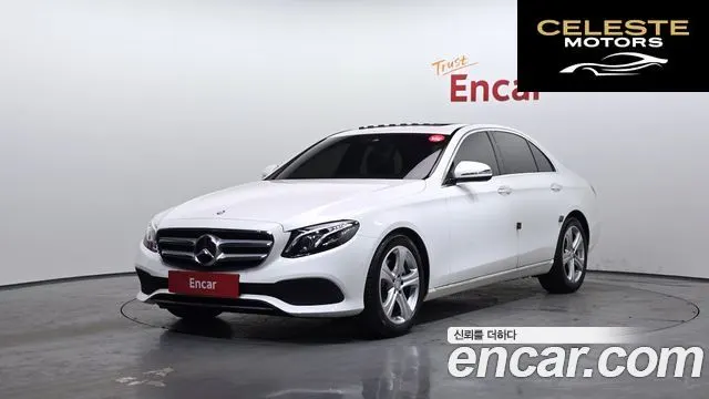 MERCEDES BENZ E-Classe W213 E220d Avantgarde 2017 — photo 22 sur 26
