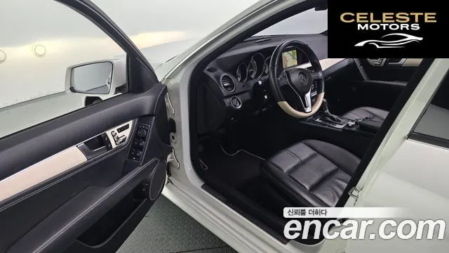 MERCEDES BENZ C-Classe W204 C200 CGI Avantgarde Package 2013 — photo 11 sur 20