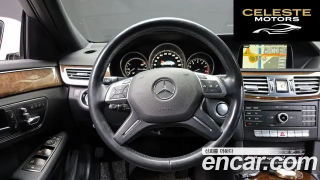 MERCEDES BENZ E-Classe W212 E300 2016 — photo 13 sur 20