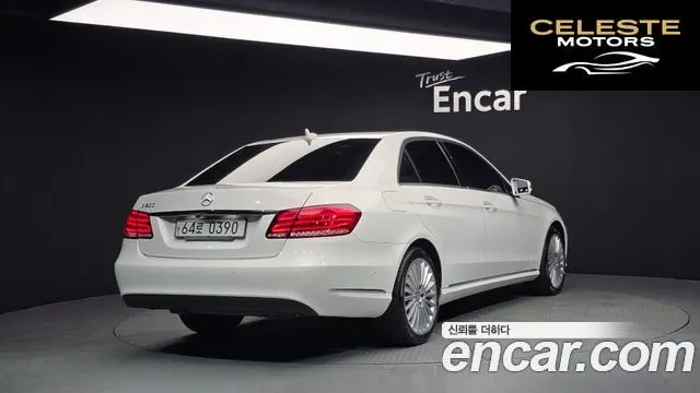 MERCEDES BENZ E-Classe W212 E300 2016 — photo 2 sur 20