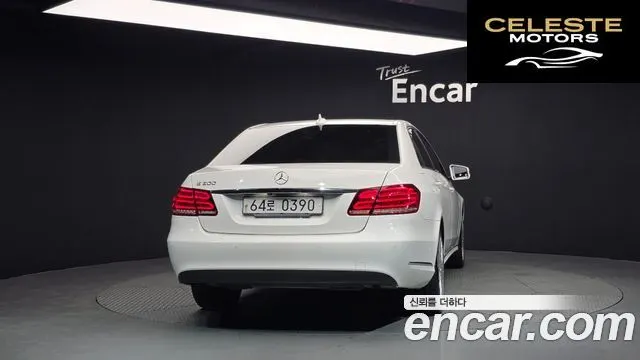 MERCEDES BENZ E-Classe W212 E300 2016 — photo 4 sur 20