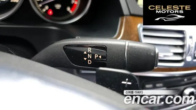 MERCEDES BENZ E-Classe W212 E300 2016 — photo 9 sur 20