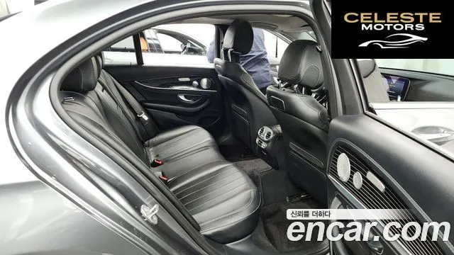MERCEDES BENZ E-Classe W213 E400 4MATIC Exclusive 2018 — photo 12 sur 20