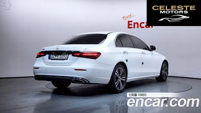 MERCEDES BENZ E-Classe W213 E250 Avantgarde 2021 — photo 2 sur 20