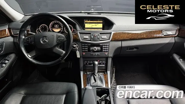 MERCEDES BENZ E-Classe W212 E200 CGI 2011 — photo 7 sur 20