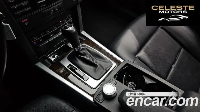 MERCEDES BENZ E-Classe W212 E200 CGI 2011 — photo 9 sur 20