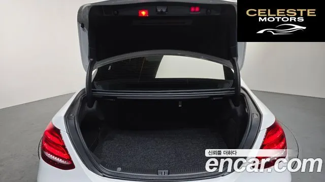 MERCEDES BENZ E-Classe W213 E300 4MATIC Exclusive 2018 — photo 19 sur 20