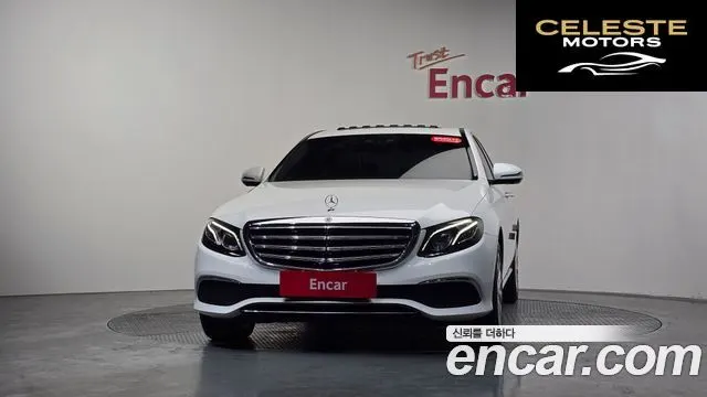 MERCEDES BENZ E-Classe W213 E300 4MATIC Exclusive 2018 — photo 2 sur 20