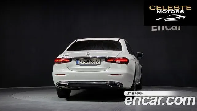 MERCEDES BENZ E-Classe W213 E250 Avantgarde 2021 — photo 4 sur 20