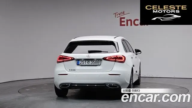 MERCEDES BENZ A-Classe W177 A220 Hatchback 2022 — photo 3 sur 20