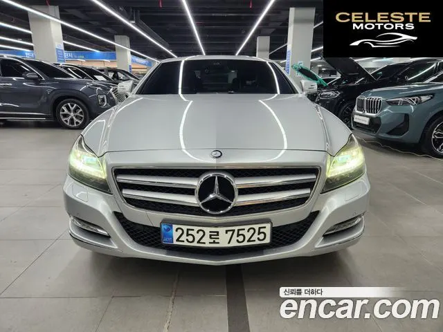 MERCEDES BENZ CLS-Classe W218 CLS350 2012 — photo 1 sur 26