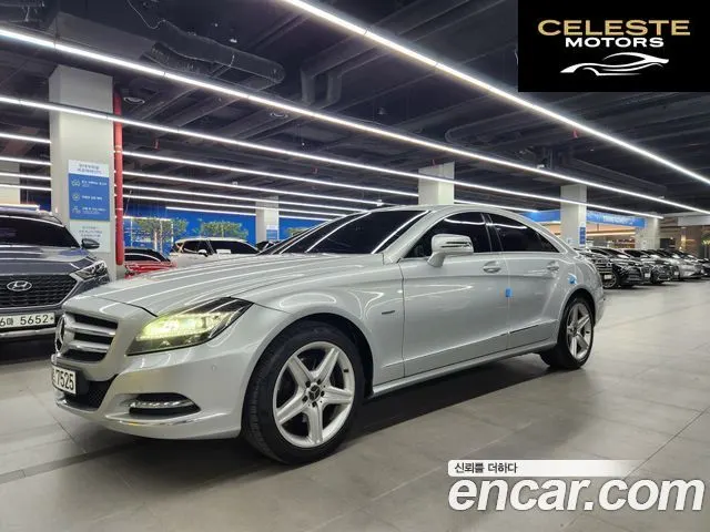 MERCEDES BENZ CLS-Classe W218 CLS350 2012 — photo 2 sur 26